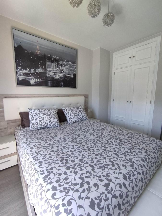 Precioso Apartamento Con Terraza, Pistas De Padel Y Piscinas Apartment กาสโตร-อูร์เดียเลส ภายนอก รูปภาพ