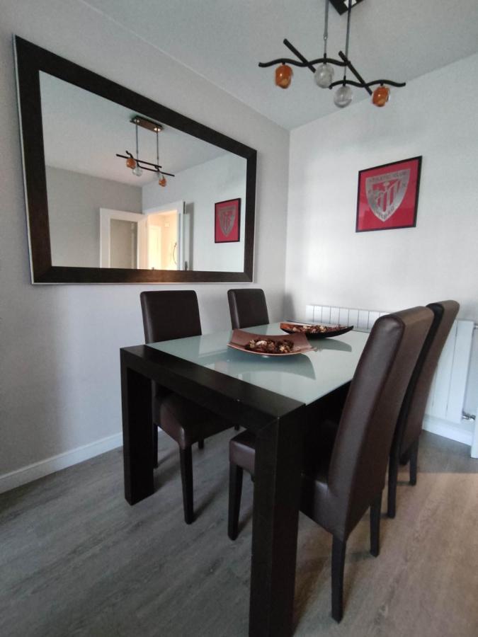 Precioso Apartamento Con Terraza, Pistas De Padel Y Piscinas Apartment กาสโตร-อูร์เดียเลส ภายนอก รูปภาพ